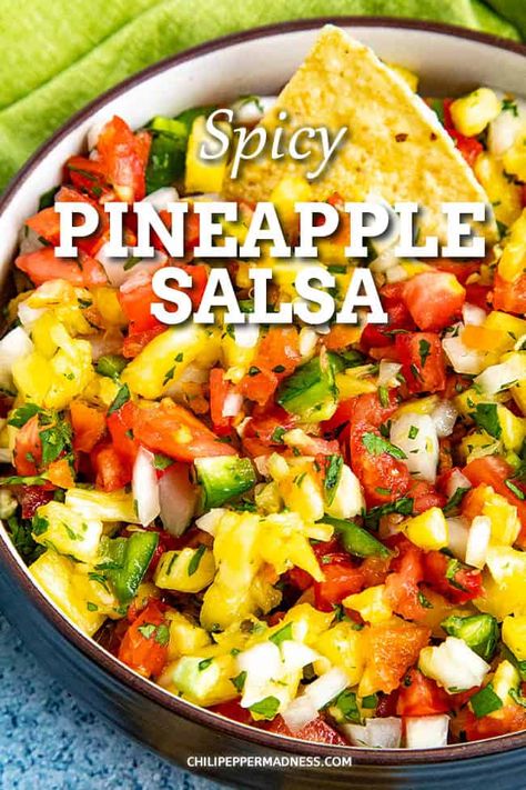 Pineapple Salsa Recipe, Spicy Pineapple, Medicine Tips, Fruit Salsa, Pineapple Salsa, Homemade Salsa, God Mat, Snacks Für Party, Idee Pasto Sano