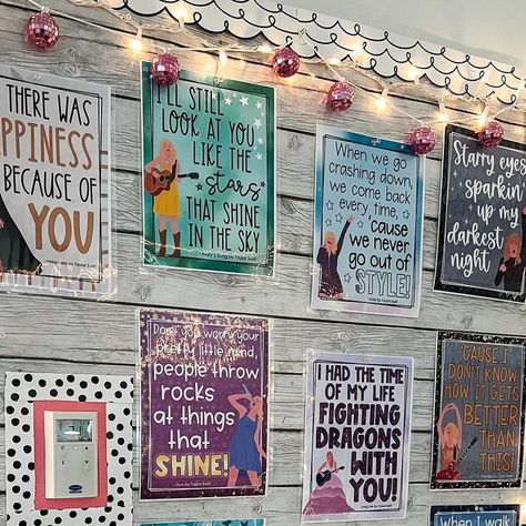 Classroom Taylor Swift, Taylor Swift Classroom Rules, Taylor Swift Teacher Bulletin Board, Taylor Swift Classroom Decor Ideas, Swiftie Classroom Decor, Taylor Swift Door Decoration, Taylor Swift Classroom Quotes, Book Giveaway Ideas, Taylor Swift Themed Classroom