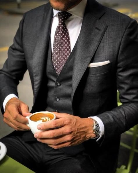 Businessman Aesthetic, Gentleman Mode, A Man In A Suit, Suit Combinations, Man In A Suit, Suits Men Business, Classy Suits, Designer Suits For Men, Fashion Suits For Men