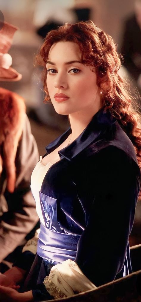 Love Cinema, Titanic Kate Winslet, Bollywood Love, Most Paused Movie Scenes, Titanic Movie, Romantic Photoshoot, Hollywood Movies, Cute Couple Poses, Kate Winslet