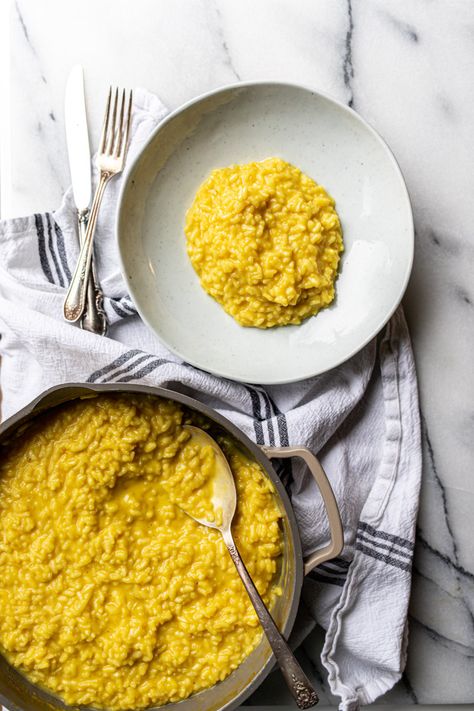 Risotto alla Milanese (Saffron Risotto) - Female Foodie Saffron Rissoto Recipes, Authentic Italian Risotto, Risotto With Saffron, Citrus Risotto, Saffron Risotto With Shrimp, Female Foodie, Saffron Risotto, Best Risotto, Risotto Alla Milanese