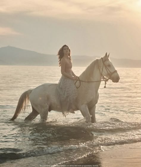 Luna Bijl, Equine Photography Poses, Horse Beach, Horse Photoshoot, Wheel Of Time Books, Beach Editorial, The Big Blue, White Horses, Equine Photography