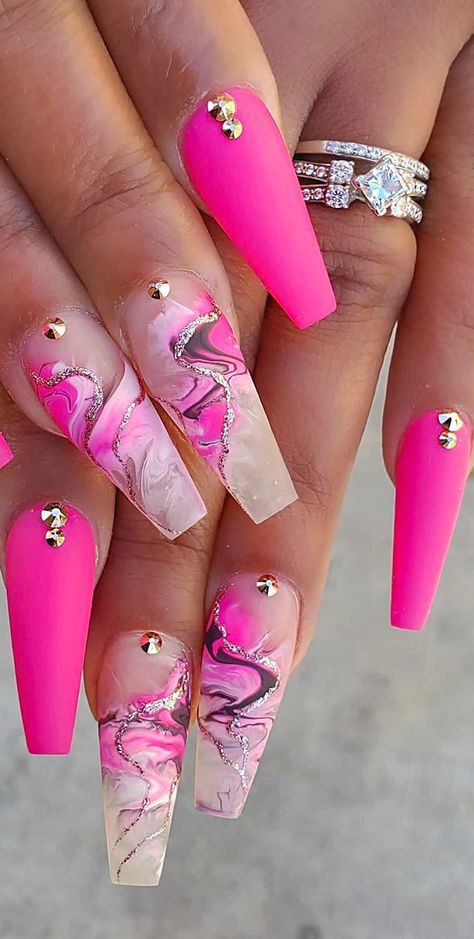 Funny Goats, Tiny Nails, Nail Designs Ideas, Summer Nail Designs, Dot Nail Art, Nails Design With Rhinestones, Pink Nail Art, Nails Colors, Nails 2020