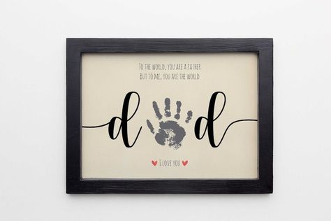 Needle & Thread Love: Personalized Embroidery Kits & Crafts for Dad Golf Footprint, Diy Keepsakes, Personalised 1st Birthday Gifts, Baby Footprint Art, Diy Father's Day Crafts, Dad Crafts, Fathers Day Art, Baby Handprint, Unique Gifts For Dad