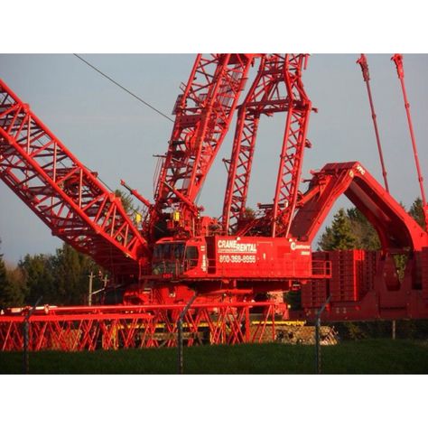 Manitowoc 31000 large capacity crawler Crane Manitowoc Cranes, Giant Crane, Safety Topics, Cranes For Sale, Crane Operator, Crane Machine, Crawler Crane, Caterpillar Equipment, Heavy Construction Equipment