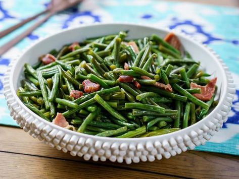 Get Southern Green Beans Recipe from Food Network/Trisha Yearwood Southern Green Beans Recipe, Southern Green Bean Recipes, Trisha's Southern Kitchen, Southern Green Beans, Trisha Yearwood Recipes, Southern Greens, Green Beans Recipe, Can Green Beans, Kitchen Green