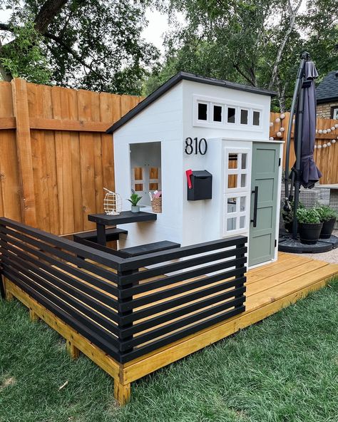 Antoine added the railing and awning to the playhouse this weekend! Exterior is almost finished. #kidkraft #kidkraftplayhouse #kidkraftkids #sherwinwilliams #benjaminmoore #targetbullseye #playhouse #playhousemakeover Playhouse With Deck, Carport Play Area, Outdoor Playhouse Toys, Playhouse Railing Ideas, Playhouse Backyard Ideas, Diy Boys Outdoor Play Area, Boy Playhouse Outdoor, Kid Kraft Playhouse Makeover Diy, Kids Play House Diy