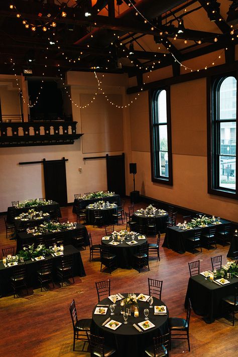 Wedding Reception Setup, Modern Fall Wedding, Dark Green Wedding, Dark Wedding Theme, Fall Wedding Ceremony, Black And White Wedding Theme, White Wedding Theme, Dark Wedding, Bell Tower