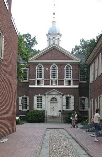 Carpenters’ Hall - Philadelphia, PA Cheap Airline Tickets, Historic Philadelphia, Visit Philly, Pennsylvania Travel, The Declaration Of Independence, Guest Houses, Colonial America, Flight Deals, Meeting Place