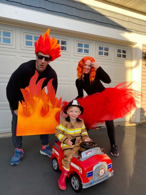 Construction Worker Family Costume, Firefighter Halloween Family Costumes, Firemen Family Costume, Firetruck Family Costume, Firefighter Family Costume Ideas, Fire Truck Family Costume, Group Firefighter Costume, Fireman Family Halloween Costumes, Fire Fighter Trunk Or Treat