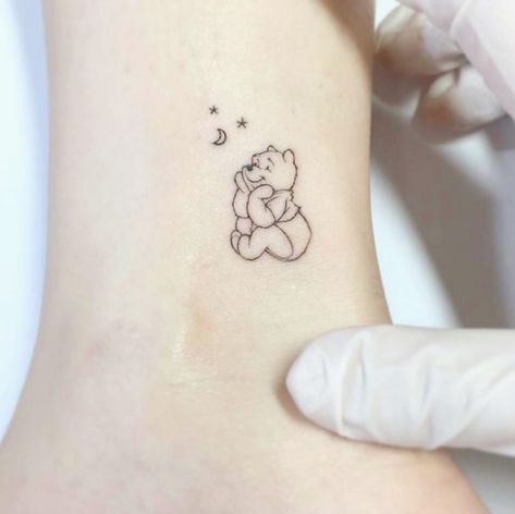 Cute Disney Tattoos, Pooh Tattoo, Winnie The Pooh Tattoos, Disney Inspired Tattoos, Small Girl Tattoos, Best Tattoos For Women, Cute Tiny Tattoos, Cute Little Tattoos, Inspiration Tattoos