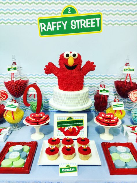 Desert Station, Street Dessert, Childrens Party Decorations, Elmo Cake, Elmo Birthday Party, Sesame Street Birthday Party, Elmo Party, Sesame Street Party, Elmo Birthday