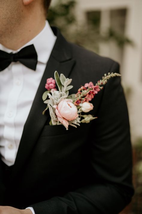 Pink Flower Buttonhole for Groom in Classic Tuxedo Groom Suit Black, Italian Inspired Wedding, Black Tie Tuxedo, Groom Buttonholes, Wedding Tux, Mill Wedding, Button Holes Wedding, Black Suit Wedding, Classic Tuxedo