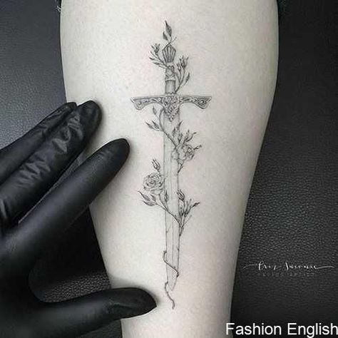 Strokes Tattoo, Kpop Tattoo, Blade Tattoo, Bookish Tattoos, Medieval Tattoo, Inspiration Tattoos, Dagger Tattoo, Feminine Tattoo, Dream Tattoos