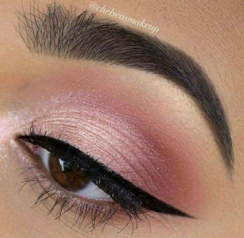 Make Up For Pink Gown, Light Purple Eyeshadow, Recital Makeup, Makeup For Hooded Eyes, Light Pink Eyeshadow, Rosa Make-up, Eye Makeup For Hooded Eyes, Pure Makeup, Halloweenský Makeup