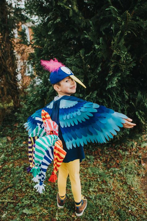 No sew, Roly-Poly bird costume. World book day. Bird costume Rio Bird Halloween Costume, Roly Poly Bird Costume, Roald Dahl Costumes Kids, Bird Fancy Dress Ideas For Kids, Carnival Bird Costume, Roald Dahl Fancy Dress, Witches Shop, Book Week Characters, Roald Dahl Costumes