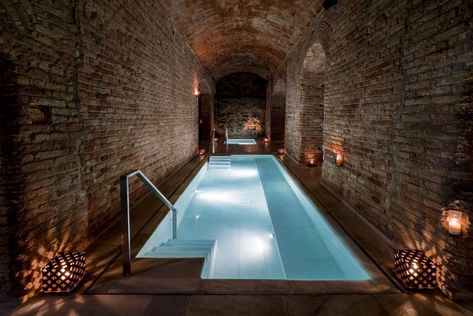 hydrotherapy spas aire ancient baths barcelona Aire Ancient Baths, Hydrotherapy Spa, Luxury Pools Indoor, Pools Ideas, Underground Pool, Indoor Pool House, Indoor Swimming Pool Design, Hot Tub Swim Spa, Indoor Pool Design