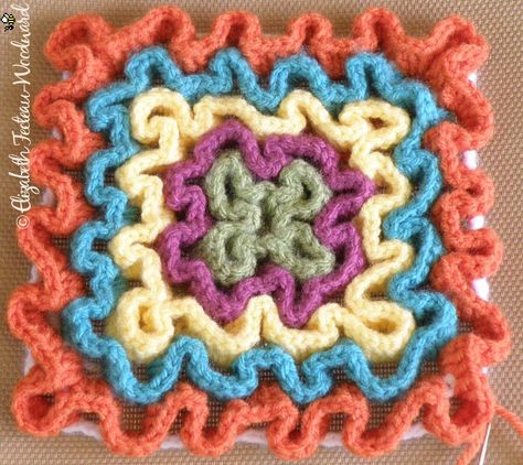 El esquema de antes Wiggly Crochet Patterns, Wiggly Crochet, Crochet Hot Pads, Crafts Crochet, Craft Things, Crochet Potholders, Crochet Blocks, Manta Crochet, Stitch Crochet