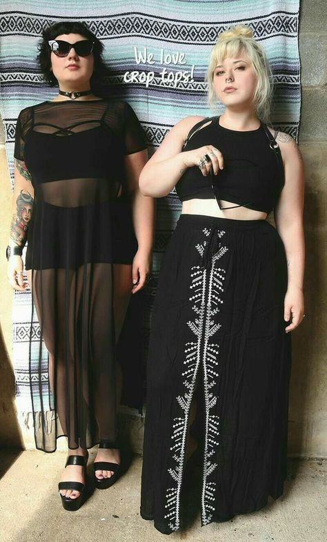 Summer Goth Outfits, Plus Size Goth, Plus Size Crop Tops, Summer Goth, Witch Fashion, Witchy Fashion, Alt Fashion, Festival Looks, Mode Inspo