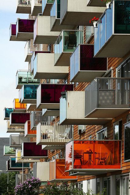 Architect: MVRDV Location: Amsterdam, Netherlands taken in 2012. www.mvrdv.nl/#/projects/015wozoco architectureframed.blogspot.com/ Cantilever Architecture, Classic Balcony, Creative Architecture, Timber Cladding, Amazing Buildings, Amsterdam Netherlands, Balcony Ideas, Architectural Inspiration, Beautiful Buildings