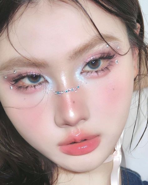 Makeup Layout, Gem Makeup, Concert Makeup, Asian Makeup Looks, Rhinestone Makeup, Doll Eye Makeup, Rave Makeup, Barbie Makeup, Makeup Idea