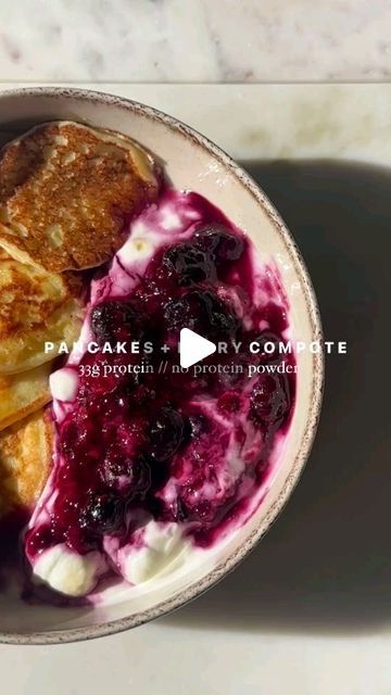 Alta Performance Fitness Accessories | PANCAKES & BERRY COMPOTE YOGHURT 🥞🫐 my favourite quick & easy pancake recipe, 33g of protein in this breakfast with 0 protein powde... | Instagram Parfait Toppings, Soft Pancakes, Yoghurt Pancakes, Breakfast Casserole Dishes, Easy Pancake Recipe, Easy Pancake, Greek Yogurt Pancakes, Blueberry Compote, Yogurt Breakfast