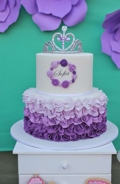 Princess Purple Cake, Sofia The First Birthday Cake Ideas, Sofia The First Party Decorations, Sofia The First Birthday Party Cake, Sofia The First Birthday, Sofia The First Birthday Party Ideas, Sofia The First Quinceanera, Sofia The 1st Cake, Sophia The First Birthday Cake