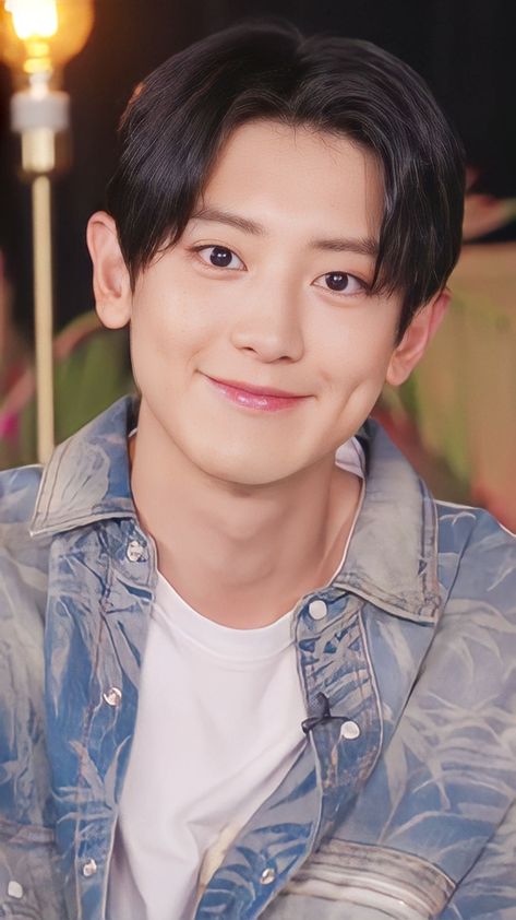 #exo #exochanyeol #parkchanyeol #chanyeol Chanyeol Photocard, Foto Chanyeol Exo, Chanyeol Boyfriend, Chanyeol Wallpaper, Chanyeol Cute, Wallpaper 2023, Park Chanyeol Exo, Chanyeol And Do, Kris Wu