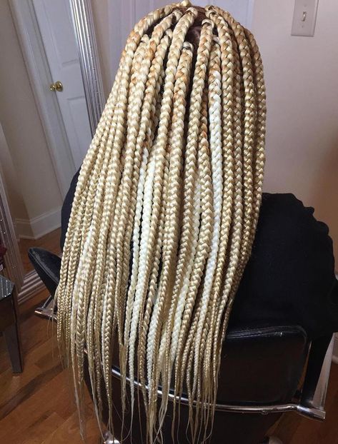 Large Blonde Box Braids Large Blonde Box Braids, Lowlights Hair, Box Braids Pictures, Long Hair Perm, Large Box Braids, Box Braid Hair, Hair Elegant, Colored Box Braids, Tree Braids