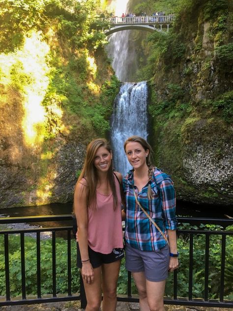 Multnomah Falls, the tallest and most photographed waterfall in all of Oregon. Located just 30 minutes outside of Portland, it’s fed by underground springs from Larch Mountain and is a must-see for visitors! #oregon #travel #traveltips #portland #columbiarivergorge #multnomahfalls #explore #nature Portland Waterfalls, Dundee Oregon, Multnomah Falls, Best Wine, Columbia River Gorge, Oregon Travel, Columbia River, Explore Nature, United States Travel