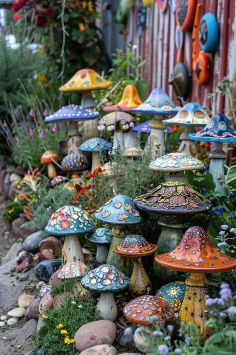 Diy Garden Signs Yard Art, Craft Garden Ideas, Ceramic Garden Art Ideas, Whimsical Garden Diy, Mushroom Crafts Diy Garden Art, Indoor Fairy Garden Ideas Tabletop, Whimsical Garden Backyards, Outdoor Mushroom Decor, Diy Garden Sculpture Ideas