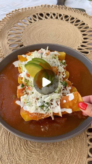 Nelly Valenzuela on Instagram: "Flautas/Taquitos de Pollo/Chicken Ahogadas These crunchy tube-shaped flautas/taquitos are served in a pool of mild red sauce. The idea is to slather each bite in the red sauce. Simply delicious!!! #flautas #taquitos #flautasahogadas #chickenflautas #chiquentaquitos #daisymayscookingandmore #food #foodie #foodies #foodiesofinstagram #recipe #recipes #cooking #instagramfood #instagramfoodie #instagramfoodies #instagramrecipes #instagramcooking #mexicanfood #mexicanfood  Ingredients/Recipe: -Corn Tortillas -Shredded Chicken, I used rotisserie chicken -Shredded Mozzarella Cheese -Pico de Gallo -Shredded Cabbage -Mexican Crema -Grated Mexican Cotiia Cheese  Red Sauce/Salsa -7 Roma Tomatoes -1/4 White Onion -6 Chiles de Arbol -2 Garlic Cloves -1/4 Tsp Cumin -1 Tsp Chicken Flautas, Mexican Shredded Chicken, Chicken Shredded, Mexican Crema, Shredded Cabbage, Chicken Taquitos, Christmas Eve Dinner, Simply Delicious, Red Sauce