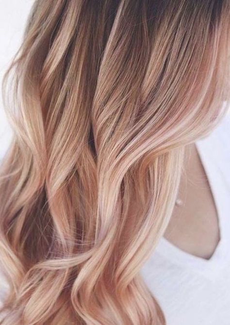 Rose Gold Hair Color, Gold Hair Color, Rose Gold Blonde, Kort Bob, Gold Hair Colors, Strawberry Blonde Hair Color, Hair Color Rose Gold, Gold Blonde, Strawberry Blonde Hair