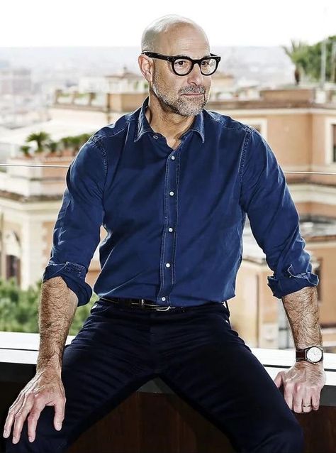 Stanley Tucci Style, Steve Mcqueen Sunglasses, Bald Men Style, Older Mens Fashion, British Style Men, Handsome Male Models, Stanley Tucci, Men Streetstyle, Hottest Male Celebrities