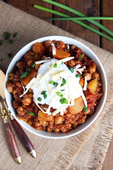 Slow Cooked Chickpea Lentil Squash Chili Chili With Chickpeas, Slow Cooked Chili, Lentil Squash, Pressure Cooker Chickpeas, Chickpea Lentil, Squash Chili, Csa Box, Chickpea Chili, Slow Cooker Chili Recipe