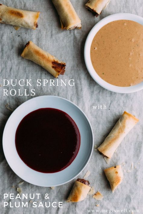 Duck Spring Rolls, Plum Sauce Recipe, Chinese Spring Rolls, Vegetable Egg Rolls, Chinese Appetizers, Cooking Chinese Food, Chicken Spring Rolls, Spring Roll Recipe, Plum Sauce