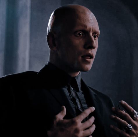 Victor Zsasz Fanart, Gotham Fanart, Gotham Comics, Anthony Carrigan, Gotham Characters, Victor Zsasz, Gotham Series, Batman Villains, Deat Note