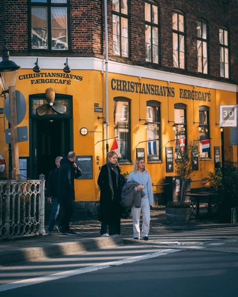 Christianshavn possible the only place I'd consider moving to apart from Vesterbro ❤️ #christianshavn #sonyalpha #denmark Moving To Denmark, Photographer Video, March 5, Sony Alpha, Denmark, Photographer, On Instagram, Instagram