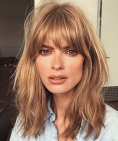 What to you think of this new blonde color called Cream Soda? Hair Color Cream, Elizabeth Taylor, Hair Color Trends, Undercut, Great Hair, Blonde Hair Color, Messy Hairstyles, Hair Day, Hairstyles With Bangs