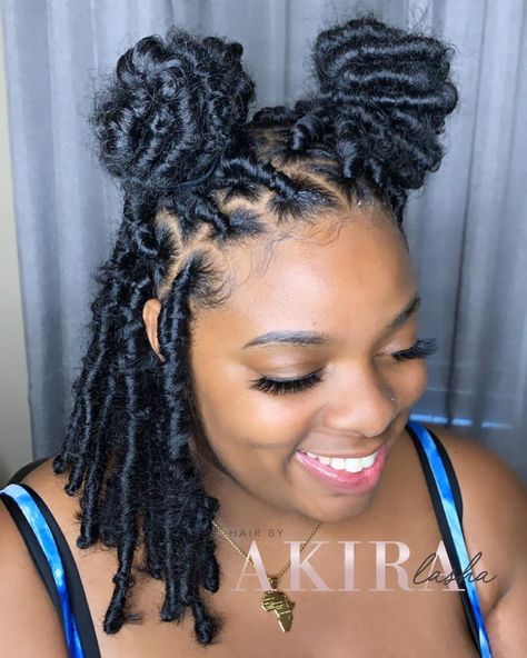 1,172 Likes, 21 Comments - AKIRA. (@akiralasha) on Instagram: “✨BOB STYLE LoveLocs can be styled just as much as any other length💕💗✨ • • • • • #memphisfauxlocs…” 12 Inch Butterfly Locs, Bob Faux Locs, Locs Distressed, Locs Protective Styles, Black Locs, Butterfly Locs, Beautiful Black Hair, Faux Locs Hairstyles, Hair Twist Styles