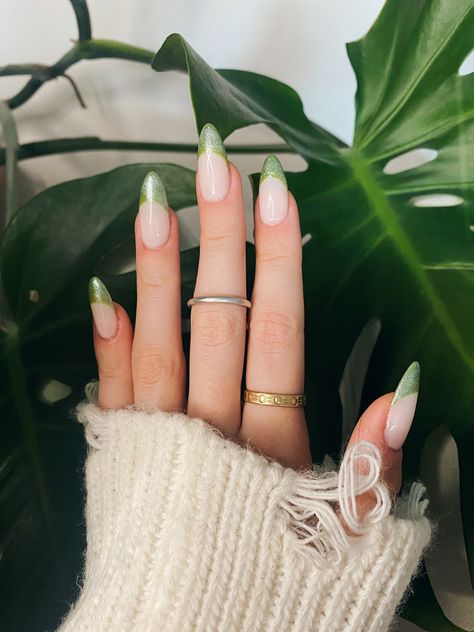 Green Cat Eye French Tip Nails, Green Cats Eye Nails, Light Green French Tip Nails, Green Sparkle Nails, Cat Eye French Tip Nails, Green Cat Eye Nails, Model Hands, Green Cat Eye, Gel Polish Nail Designs