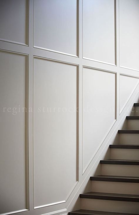 Trim Remodel, Estilo Charleston, Wall Paneling Ideas, Paneling Design, Wall Profile, Paneling Ideas, Stair Paneling, Wainscoting Wall, Stairs Decor