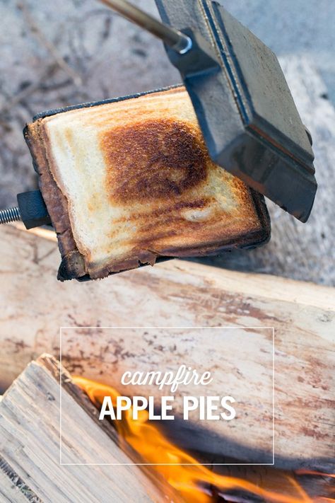 Campfire Apple Pies Campfire Pies, Easy Apple Pie Filling, Mountain Pies, Pie Iron Recipes, Campfire Desserts, Pie Iron, Camping Desserts, Camp Food, Iron Recipes