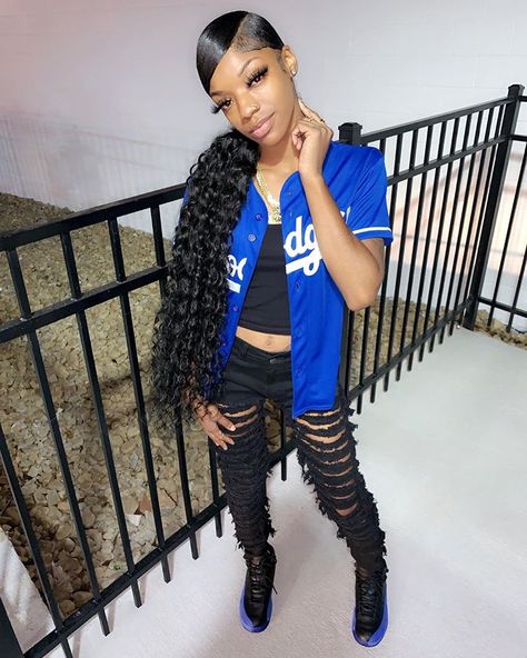 Jordan 4 Outfit Women Baddie, Baddie Outfits With Jordans, Jordan 12 Outfit Women, Jordan 12 Outfit, Cute Outfits With Jordans, Outfit Inspo For School, Air Jordan 12, Jordan Outfits, Trendy Outfits For Teens