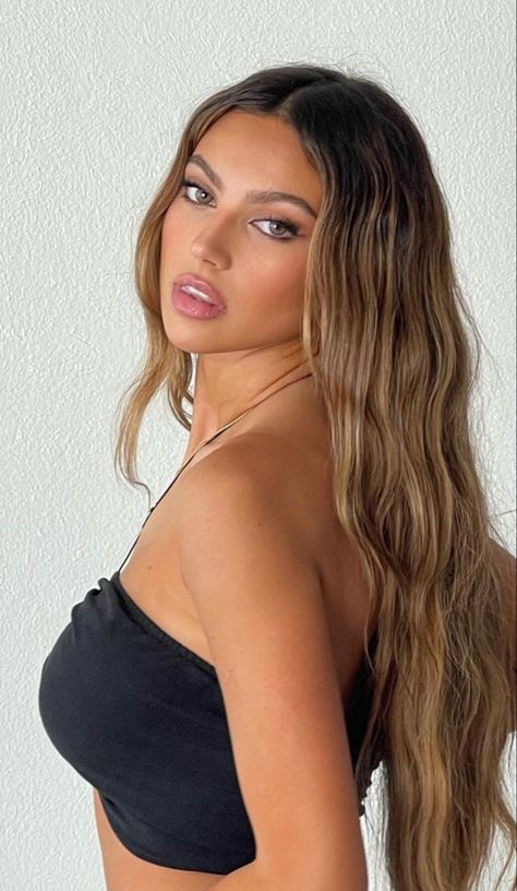 Katarina Deme, Brunette Hair With Highlights, Western Girl, Cut My Hair, Twist Hairstyles, Balayage Hair, Picture Perfect, Hair Inspo