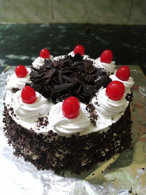 Birthday Cake Real Pic Snapchat, Real Cake Pic, Cake Snap Story, Happy Birthday Chocolate Cake, Broken Shayari, Cake Story, Realistic Cakes, Best Food Photography, Bhaji Recipe