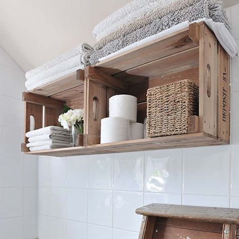 55 Creative DIY Wood Crate Projects And Ideas You Can Do In One Day | Decor Home Ideas Storing Towels, Small Bathroom Organization, Diy Bathroom Storage, Decor Ikea, Rv Interior, Entryway Storage, Small Bathroom Storage, Decor Baie, Towel Storage