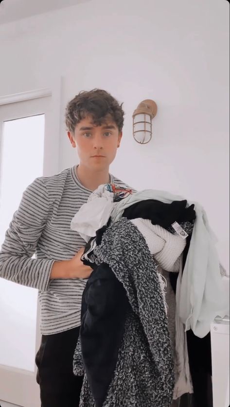 Connor Franta, Hair, Quick Saves