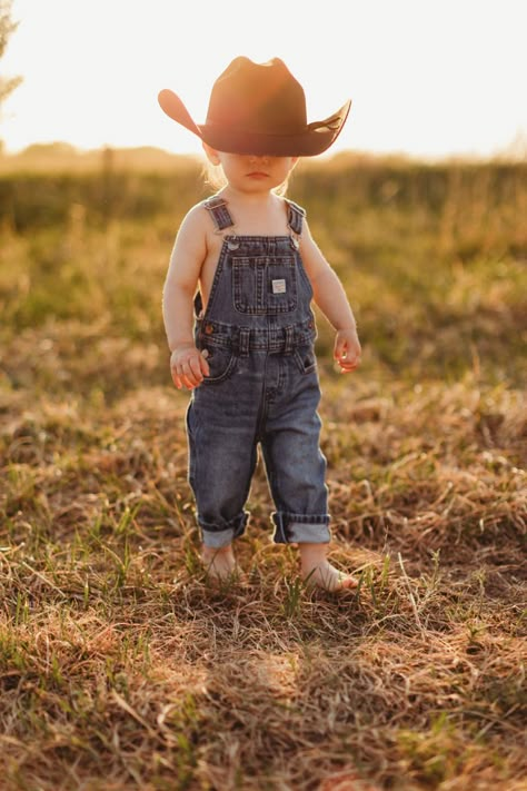 1st Birthday Farm Pictures Photo Ideas, Farm One Year Old Pictures, Toddler Cowboy Photoshoot, Baby Cowboy Photoshoot, Outdoor One Year Old Photoshoot, Tractor Photo Shoot, Rodeo Photoshoot, Cowboy Photoshoot, One Year Photoshoot