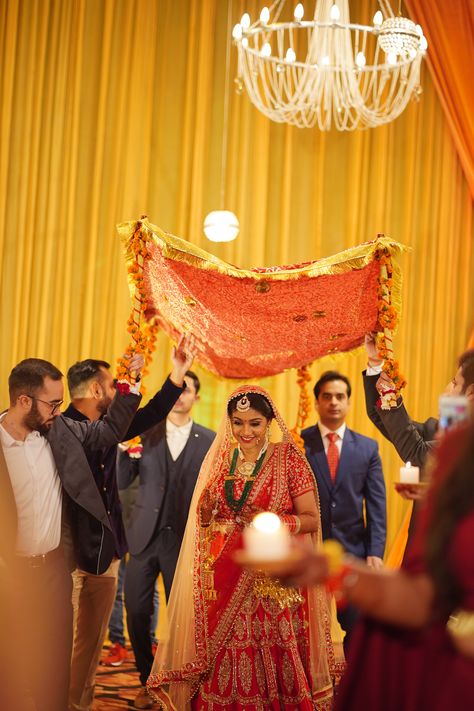 Dulhan Entry Chadar, Bride Entry Chadar, Dulhan Entry, Bridal Entry, Bride Entry, Wedding Mandap, Mehandi Designs, Wedding Design, Wedding Designs